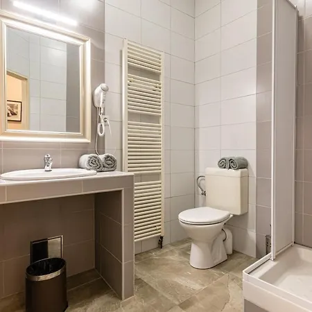 Pensjonat A Restaurace Stara Roudna 3*